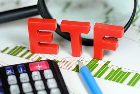 “巨無(wú)霸”ETF來(lái)了 華夏上證50ETF規(guī)模達(dá)504億元
